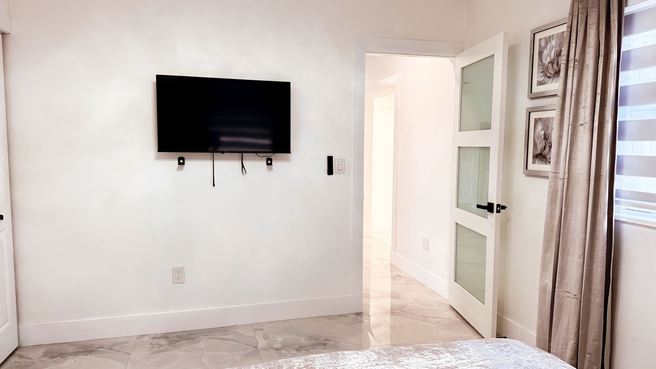 Photo of Bedroom in Miami Shores
