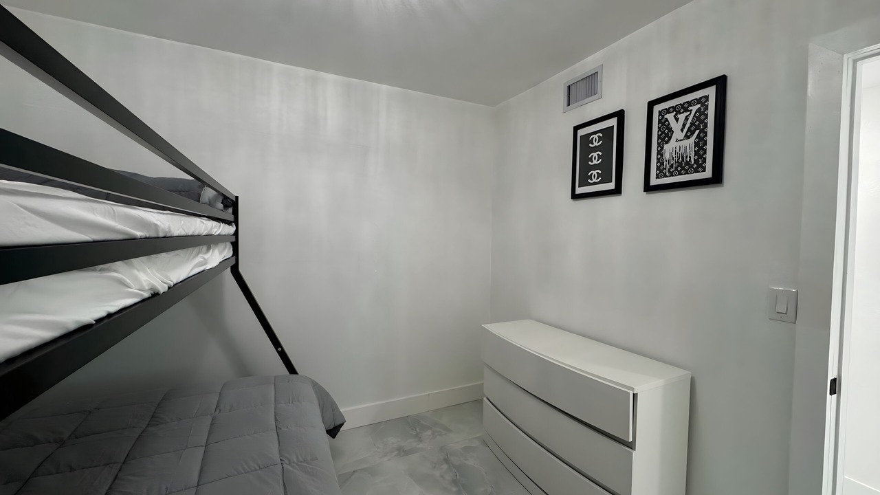 Photo of Bedroom in Miami Shores