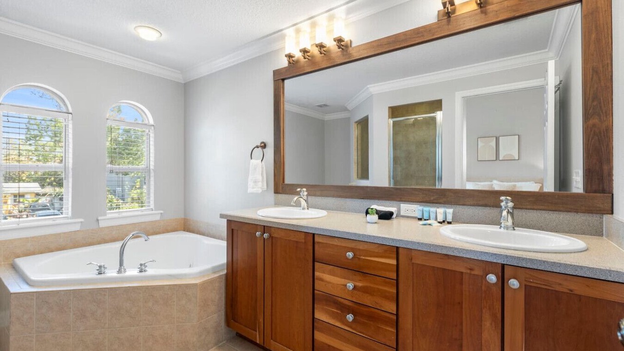 Photo of Bathroom in Courier City - Oscawana