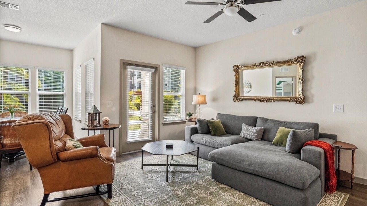 Photo of Livingroom in Winter Haven