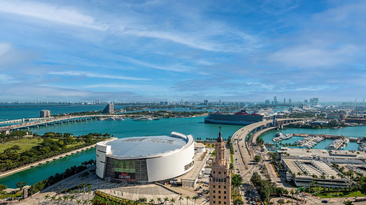 Photo of Others in Downtown Miami