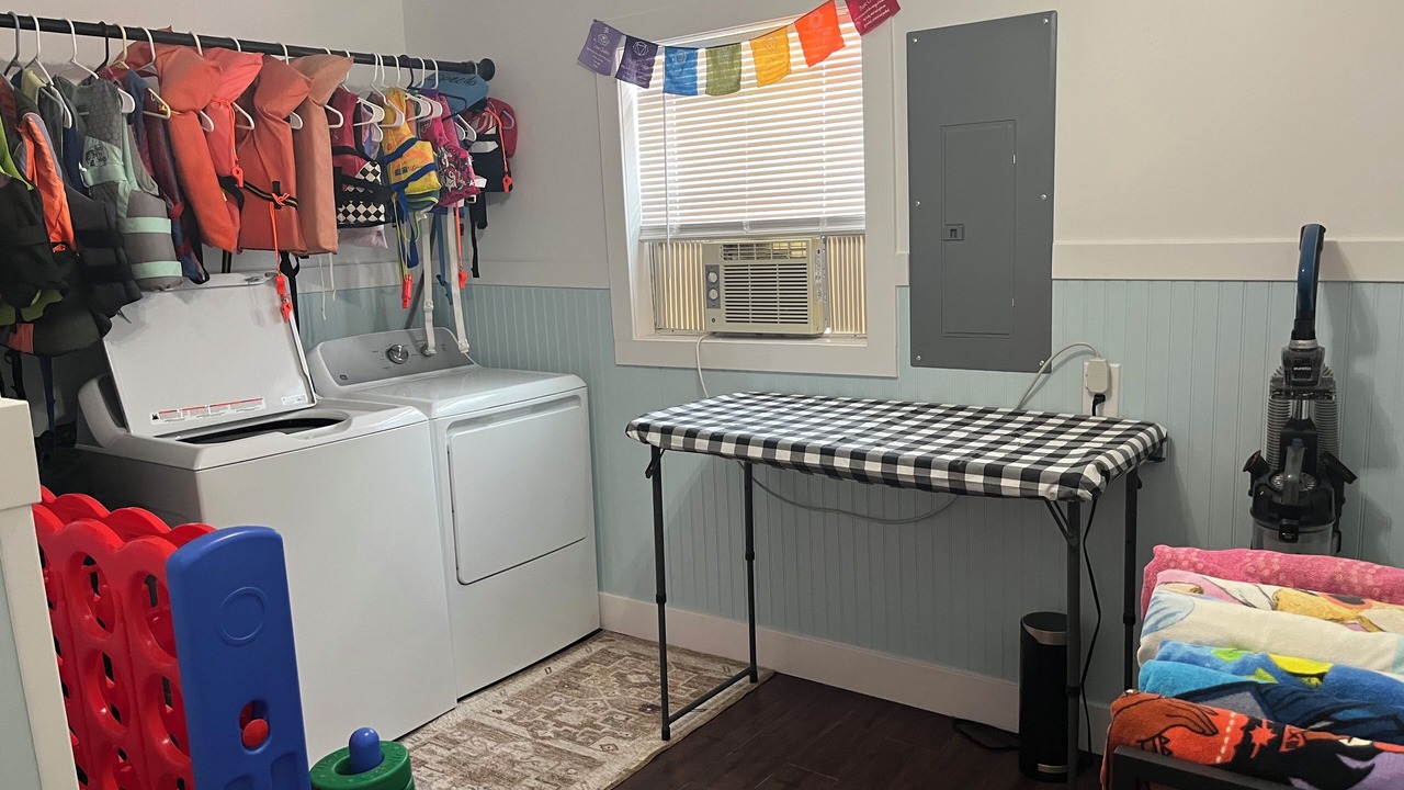 Photo of Bedroom in Weeki Wachee Gardens