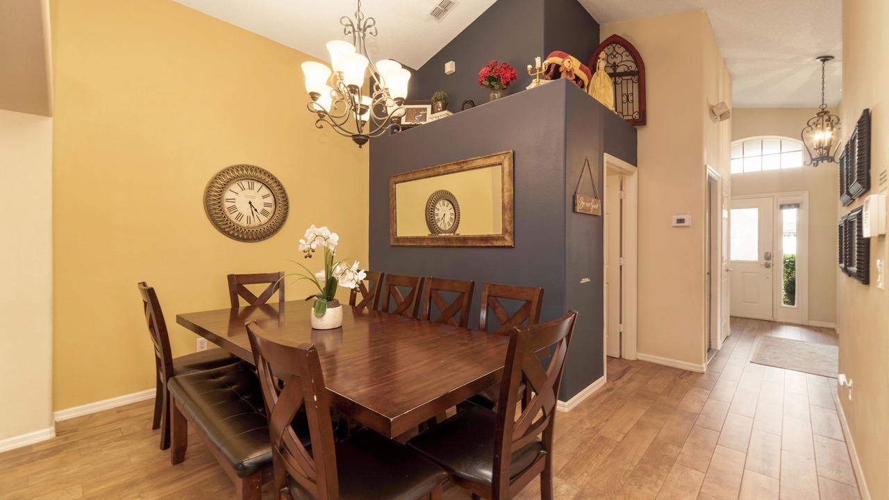 Photo of Bedroom in Windsor Palms