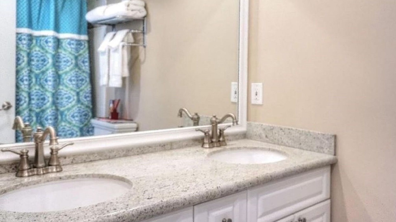 Photo of Bathroom in Fernandina Beach