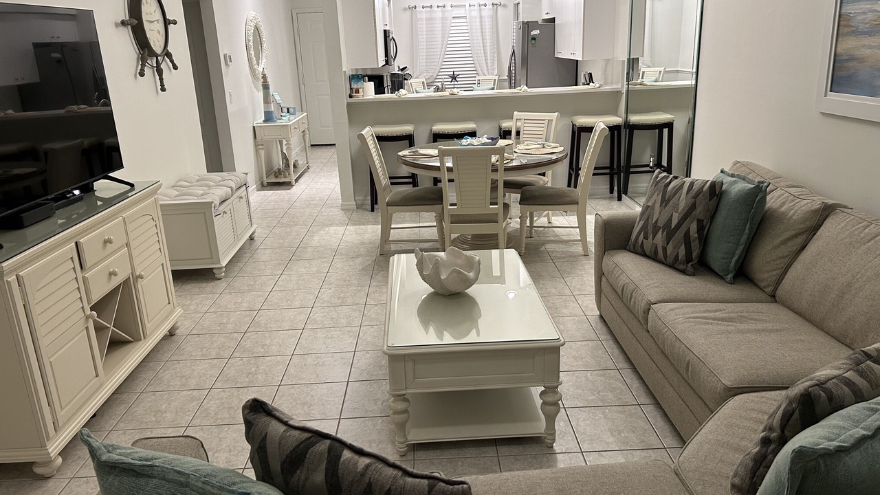 Photo of Livingroom in Stoneybrook