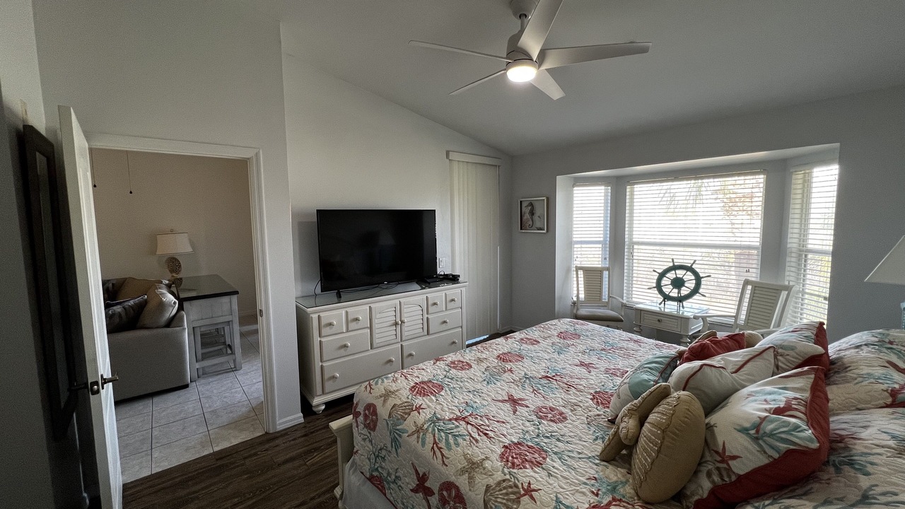 Photo of Bedroom in Stoneybrook