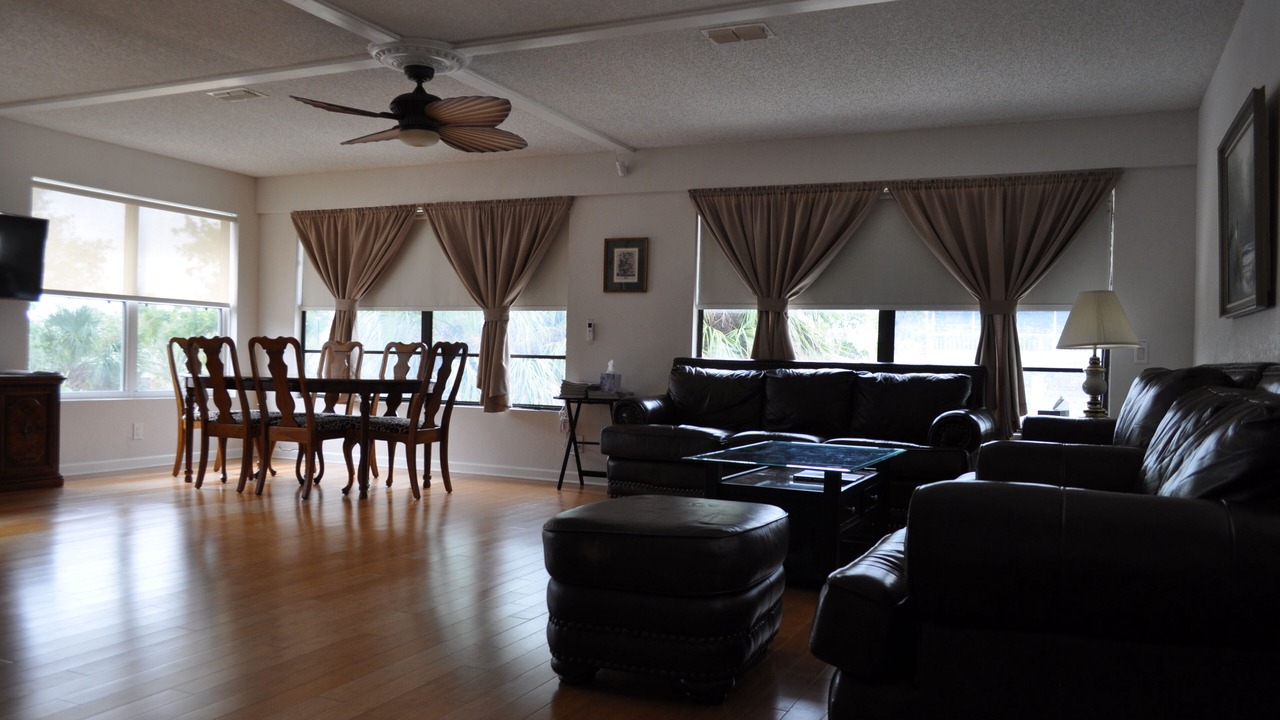 Photo of Livingroom in Hudson Beach Estates