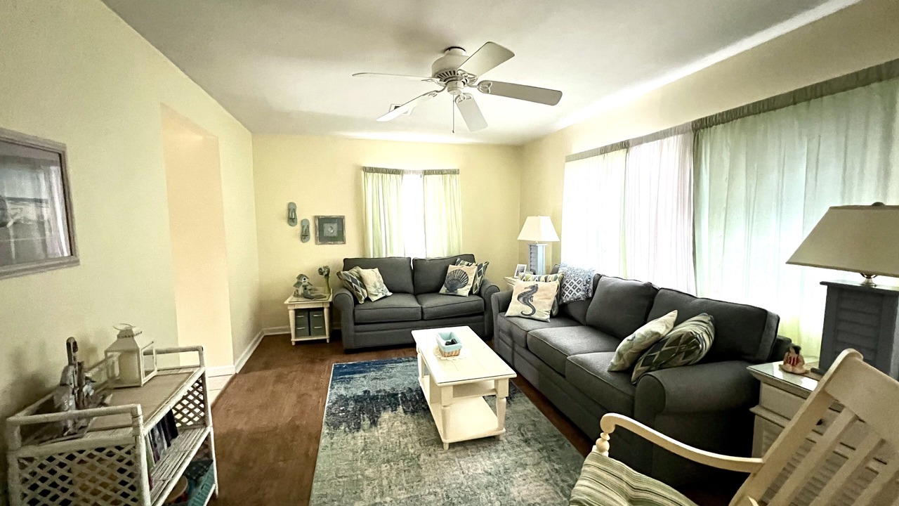 Photo of Livingroom in Sugar Beach