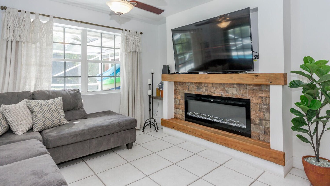 Photo of Bedroom in Jupiter Farms