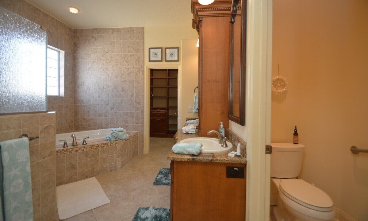 Photo of Bathroom in Marineland Acres