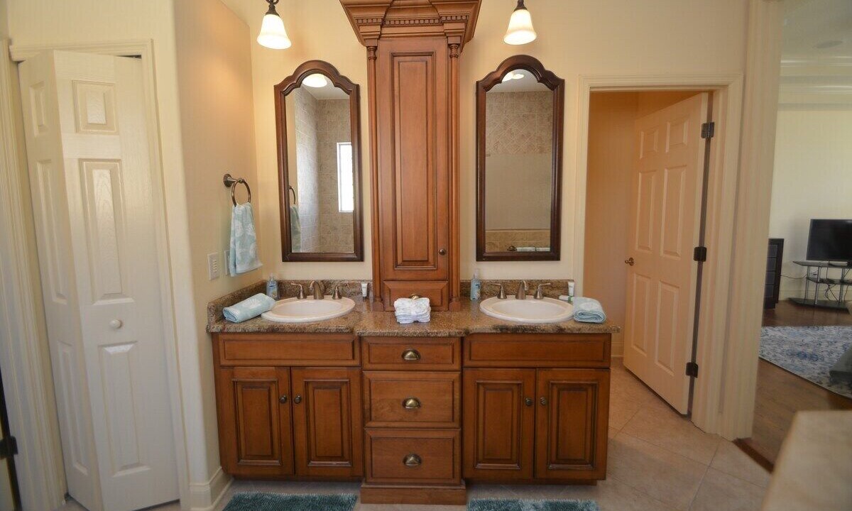 Photo of Bathroom in Marineland Acres