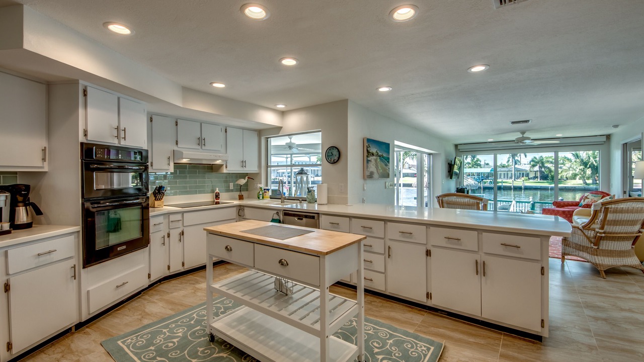 Photo of Kitchen in Caloosahatchee
