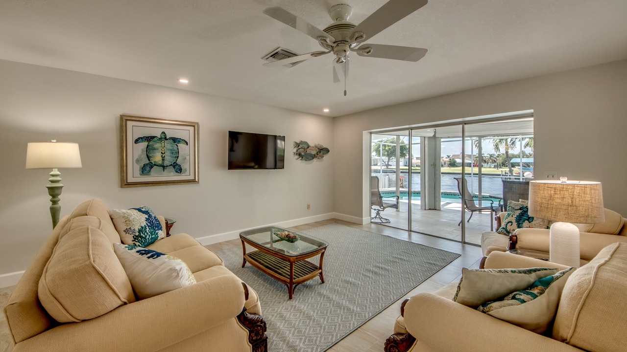 Photo of Livingroom in Caloosahatchee