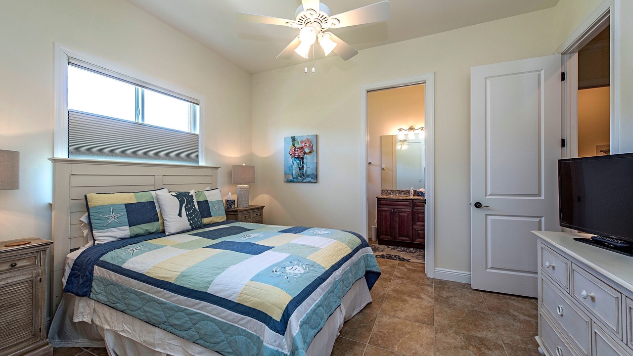 Photo of Bedroom in Naples Park