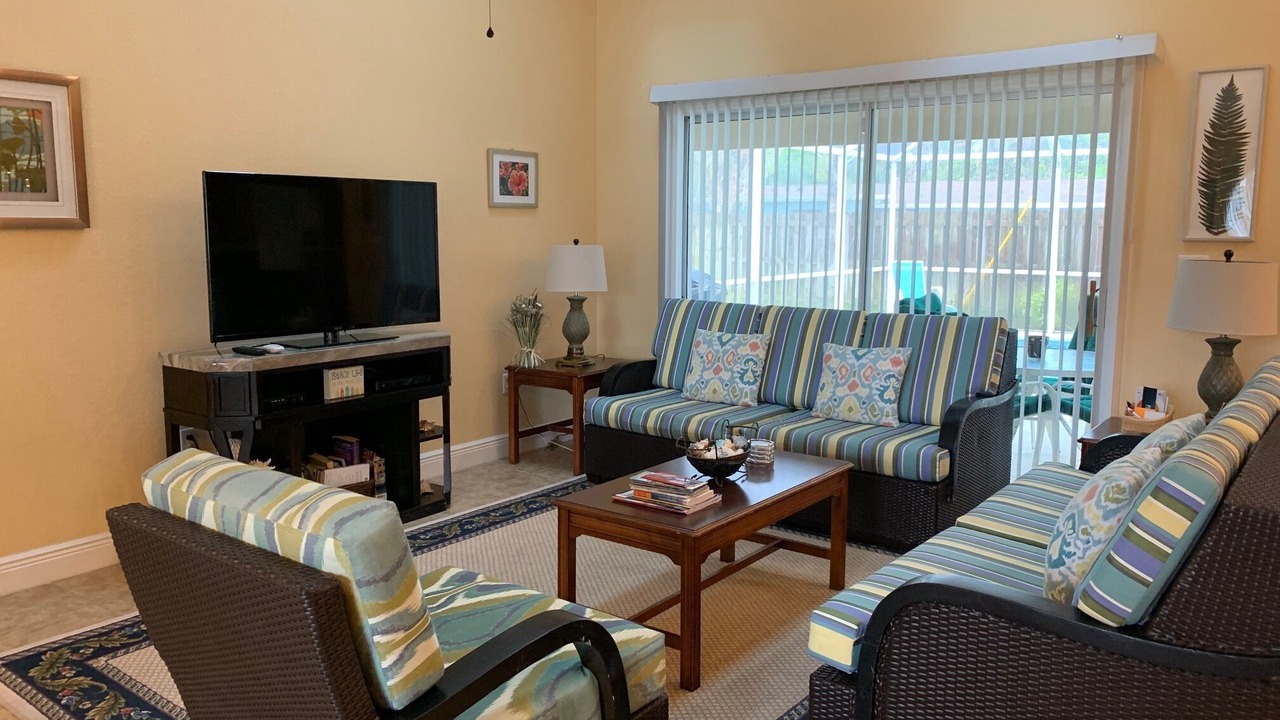 Photo of Livingroom in Indialantic