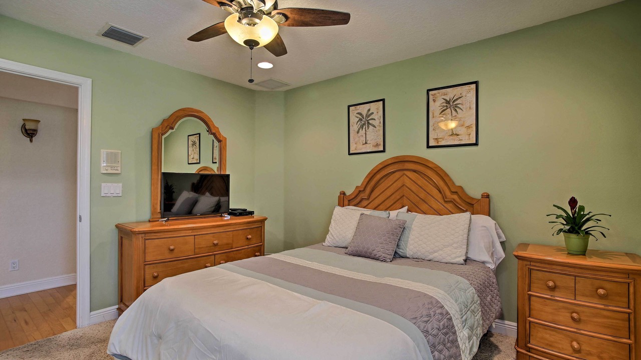 Photo of Bedroom in Jupiter Farms