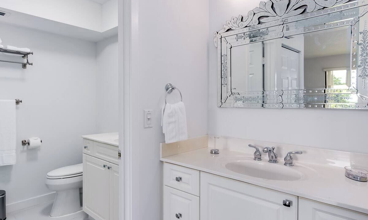 Photo of Bathroom in Hunt Club