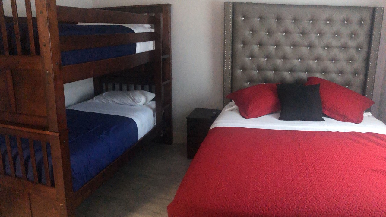Photo of Bedroom in Royal Poinciana