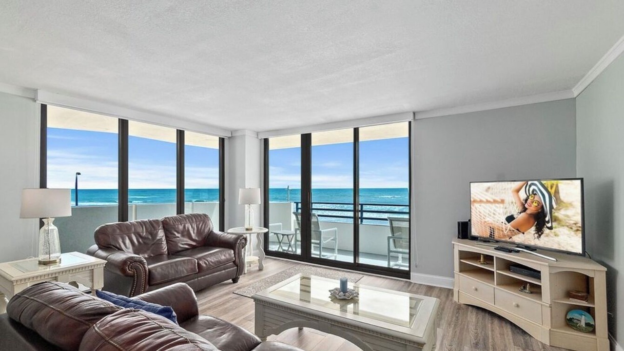 Photo of Livingroom in Daytona Beach