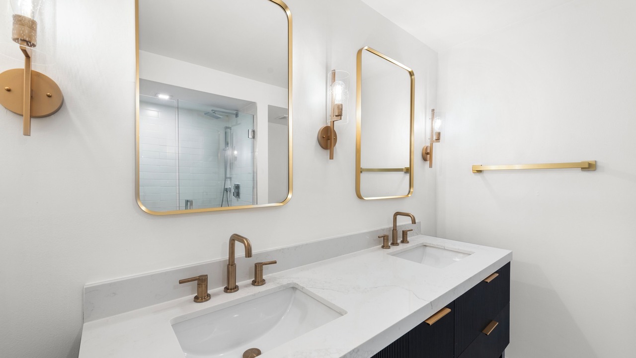 Photo of Bathroom in Hunt Club