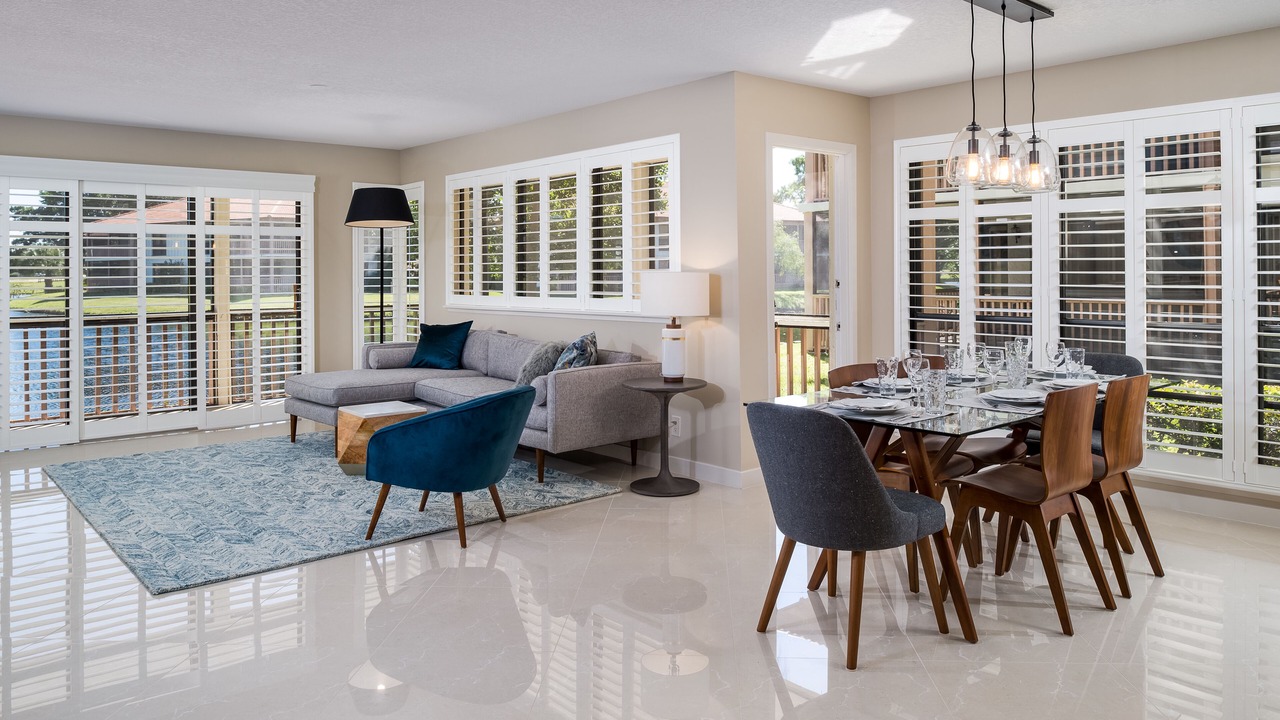Photo of Livingroom in Hunt Club