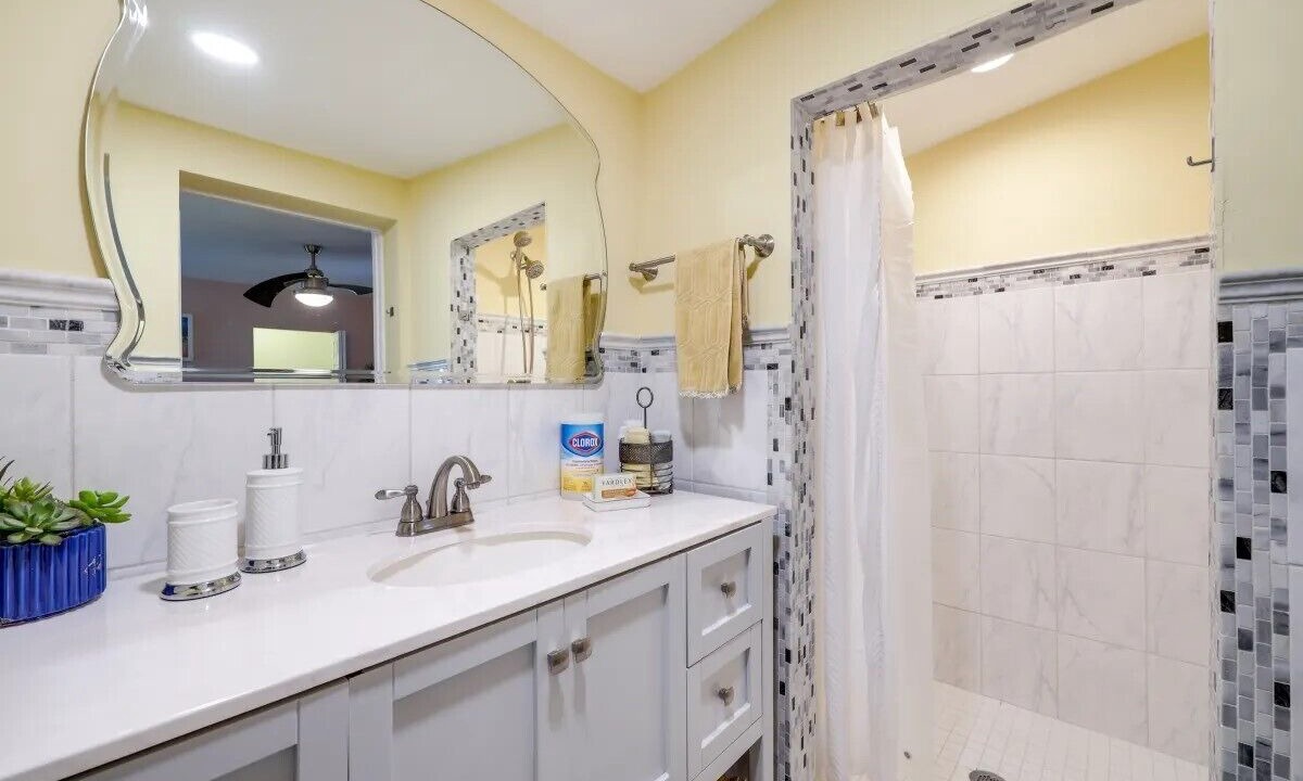 Photo of Bathroom in Jacksonville