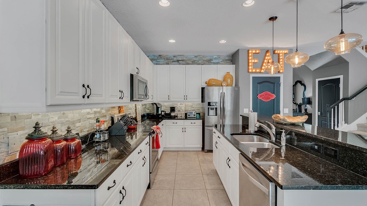 Photo of Kitchen in Watersong