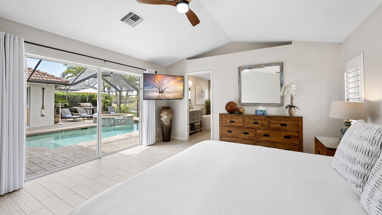 Photo of Bedroom in Central Naples
