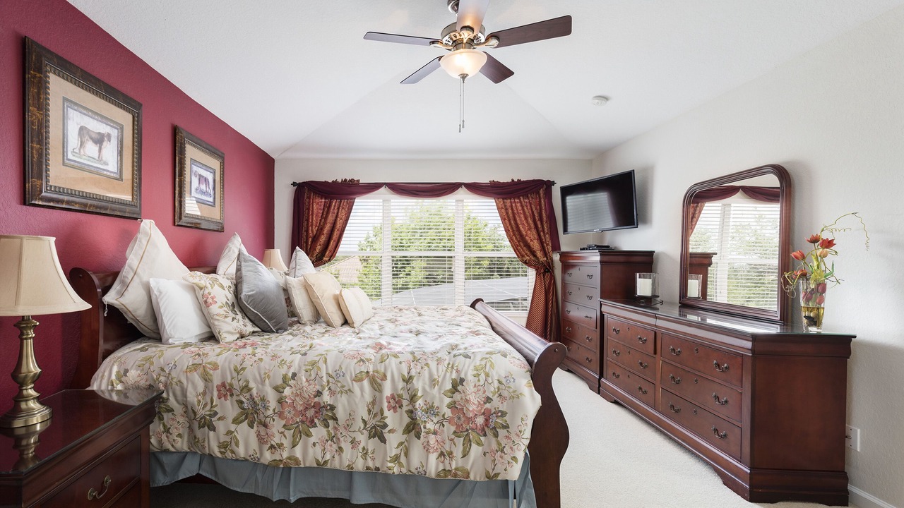 Photo of Bedroom in Windsor Hills