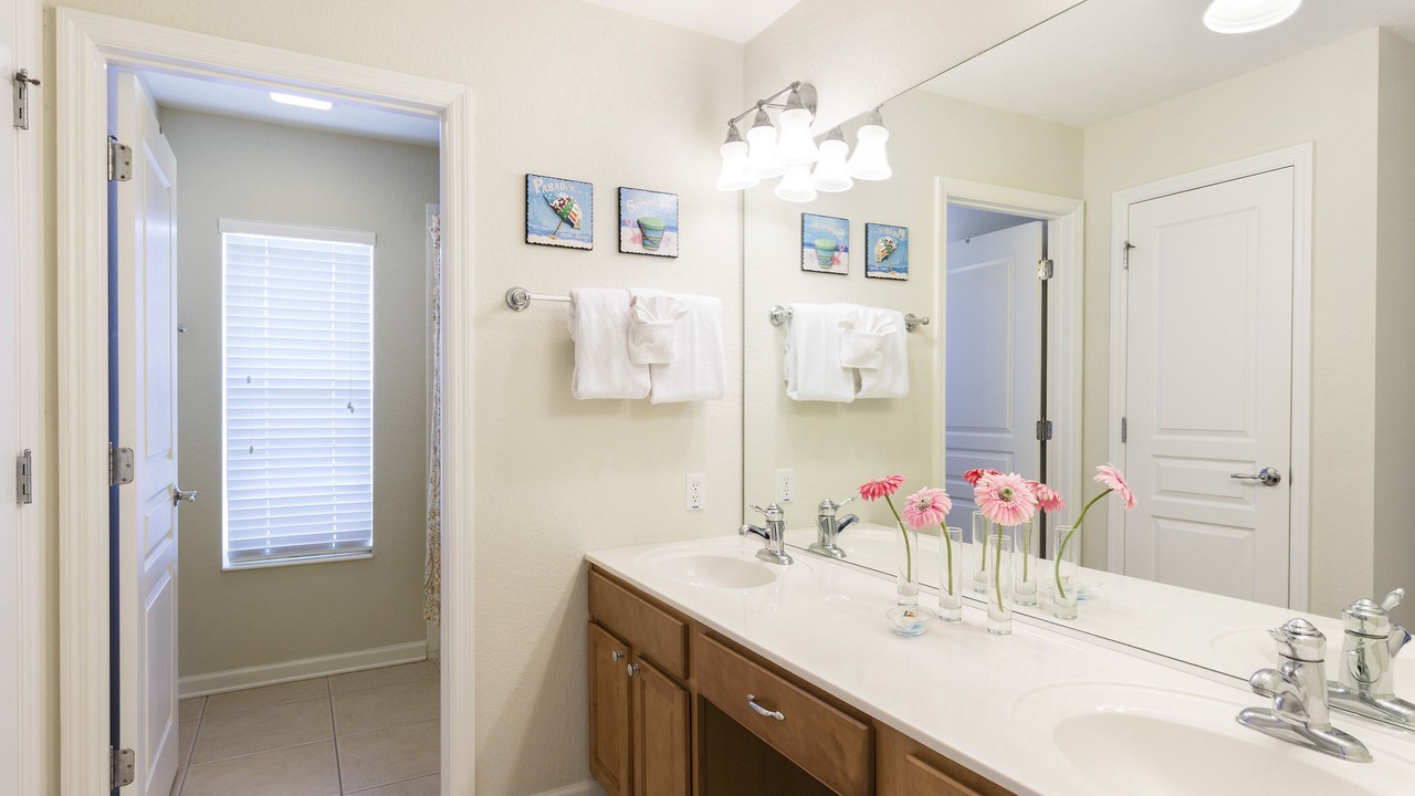 Photo of Bathroom in Windsor Hills