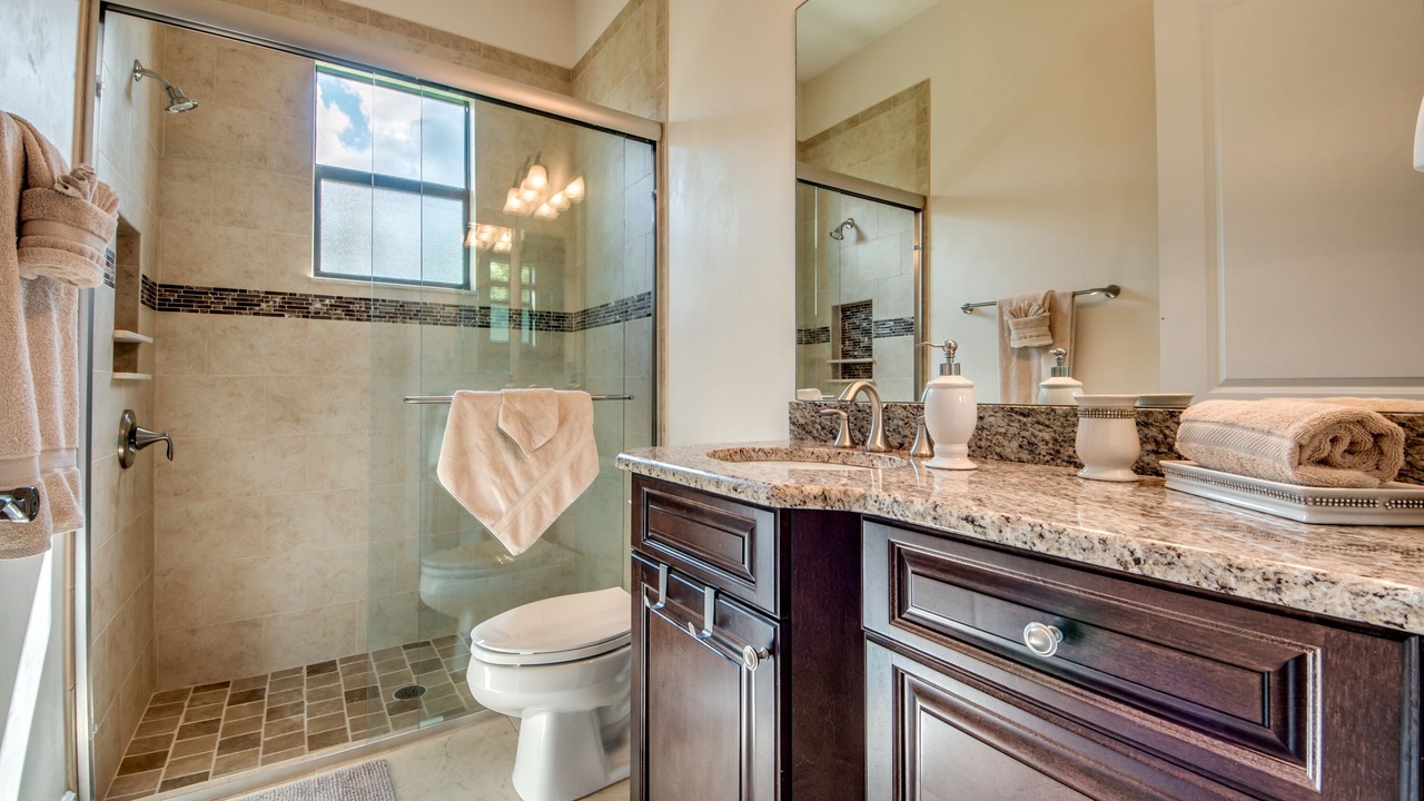 Photo of Bathroom in Pelican