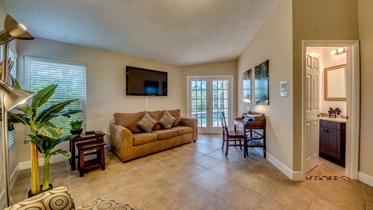 Photo of Livingroom in Fort Myers