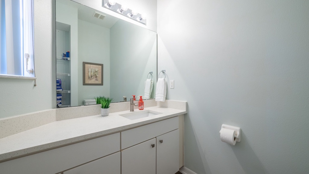 Photo of Bathroom in Lake Berkley