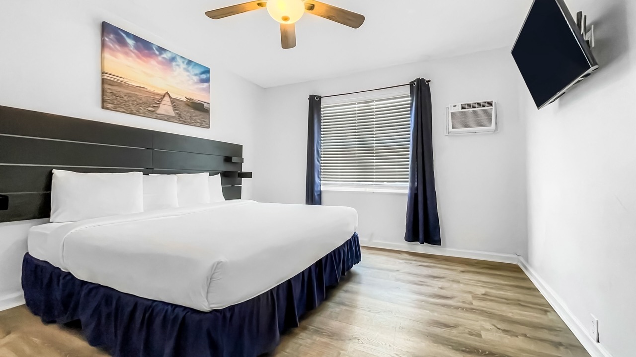 Photo of Bedroom in Hollywood