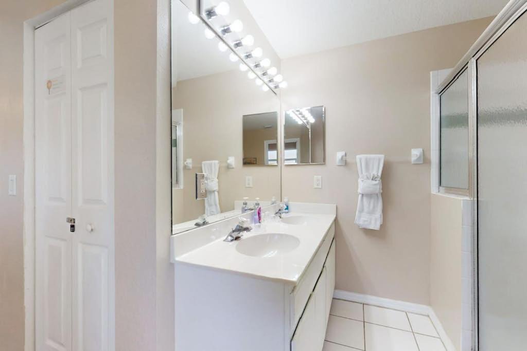Photo of Bathroom in Biggar