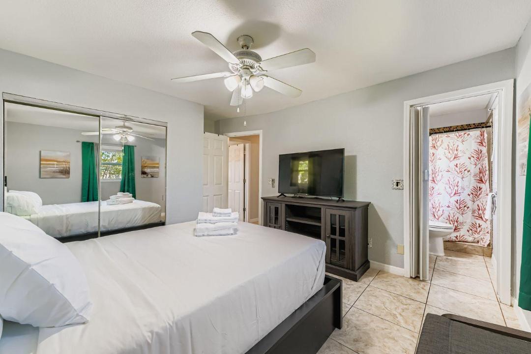 Photo of Bedroom in Sandalwood