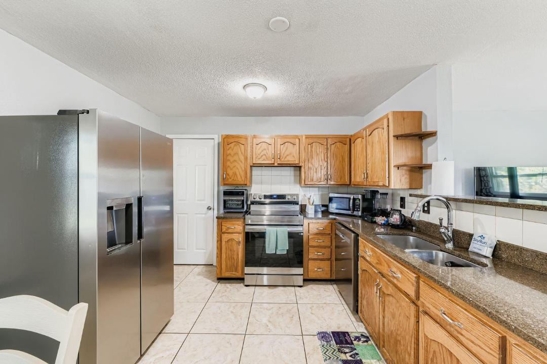 Photo of Kitchen in Sandalwood
