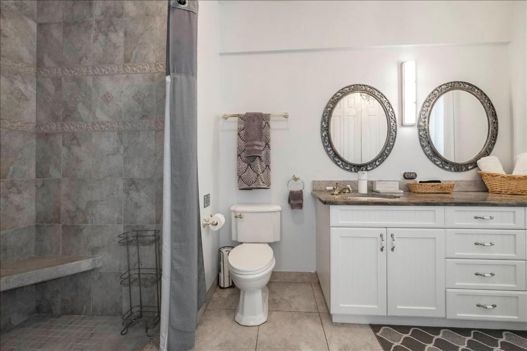 Photo of Bathroom in Lakeland Highlands