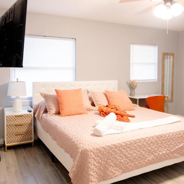 Photo of Bedroom in Crystal Lake