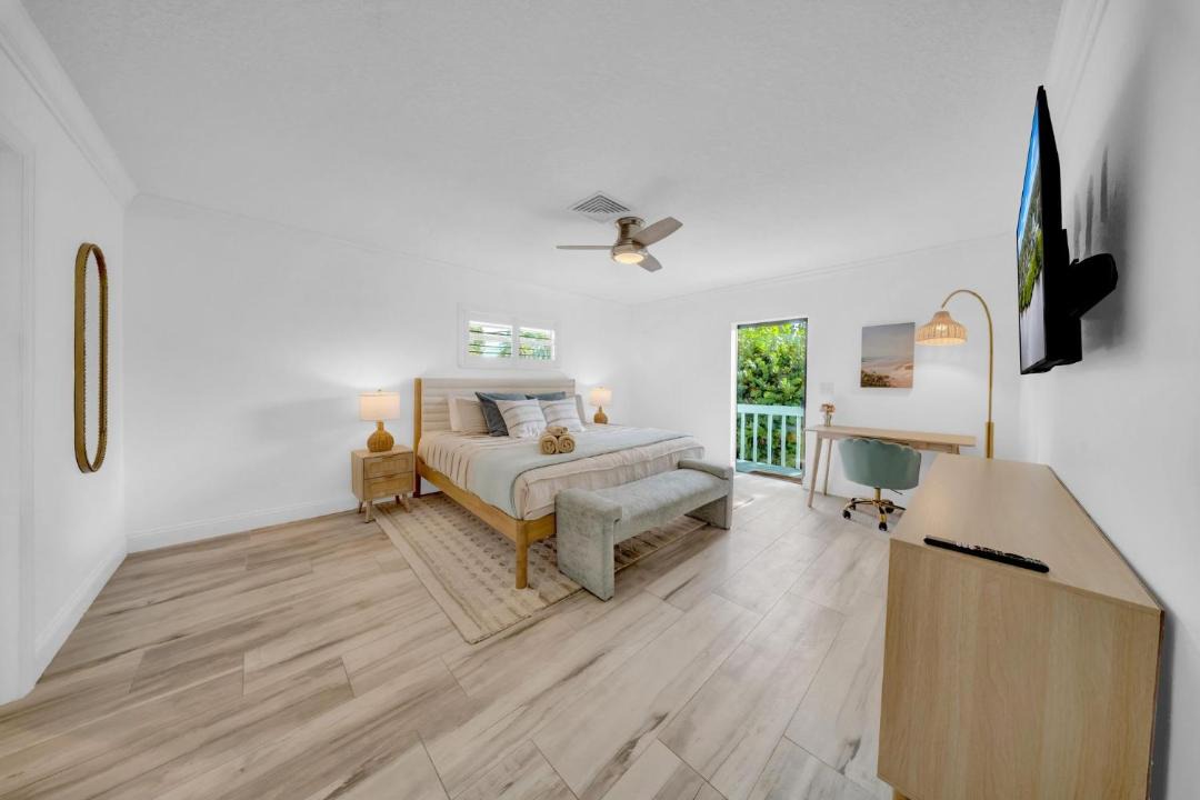 Photo of Bedroom in Crystal Beach