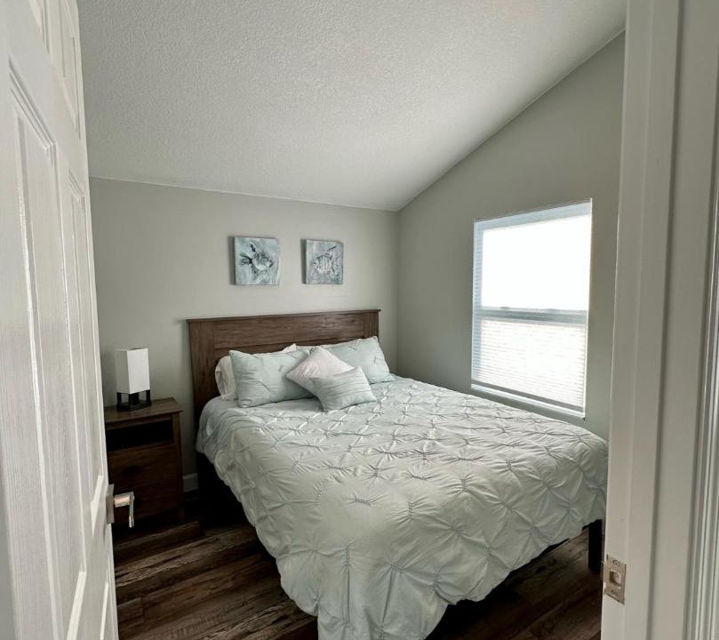 Photo of Bedroom in Tavares