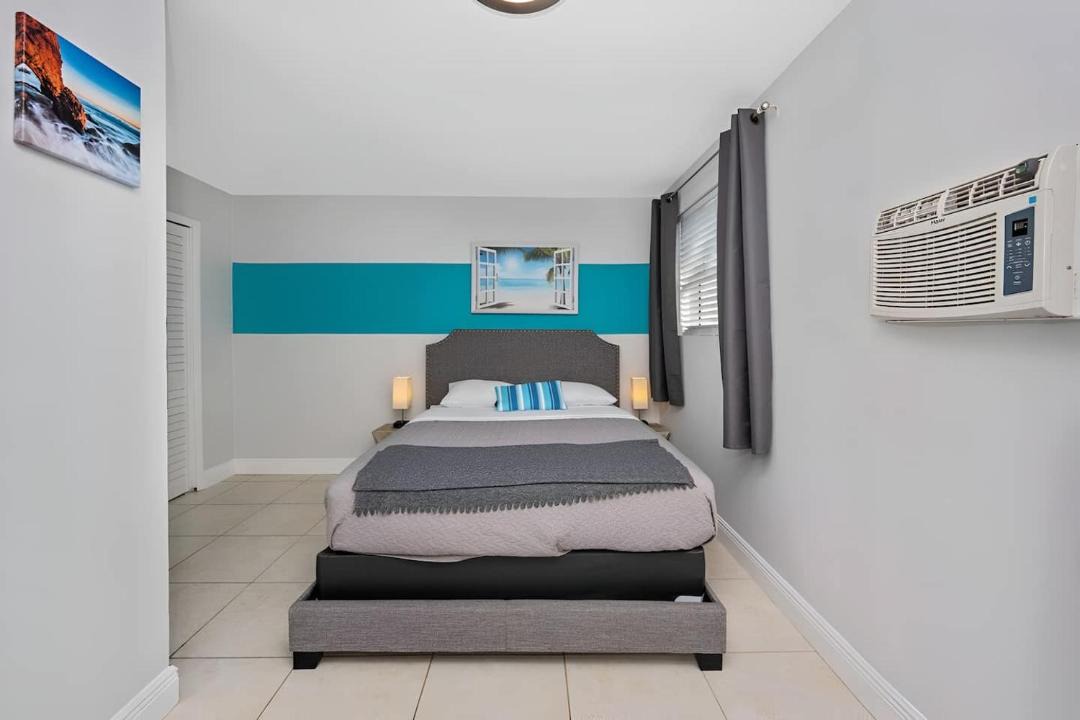 Photo of Bedroom in South Lake