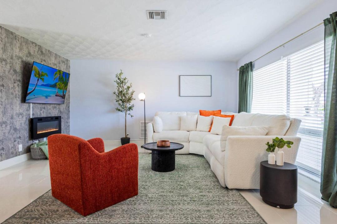 Photo of Livingroom in Hollywood Hills