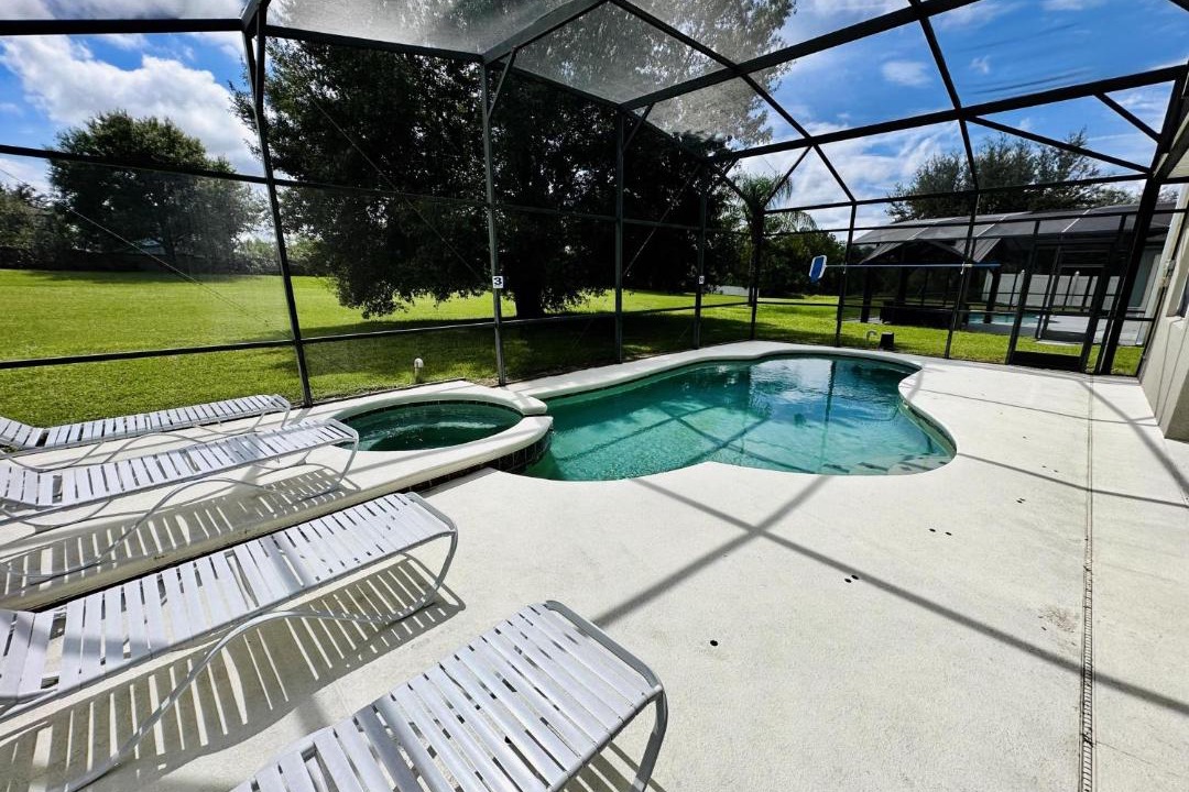 Photo of Patio Balcony in Legacy Park