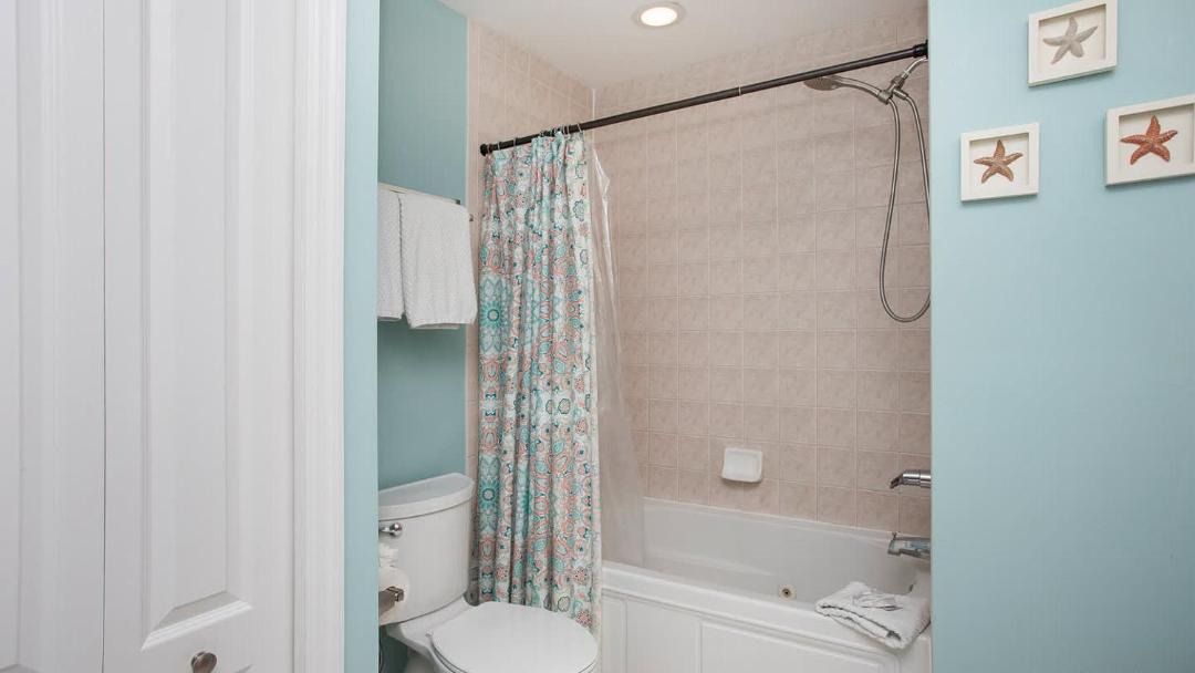 Photo of Bathroom in Naples Park