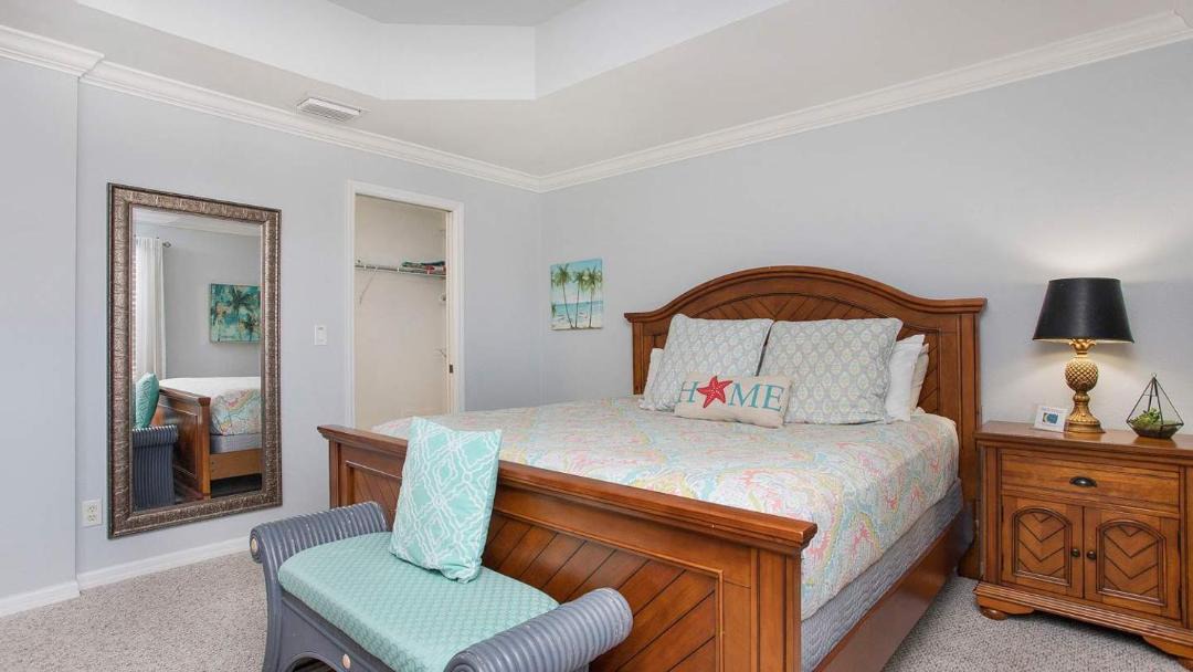 Photo of Bedroom in Naples Park