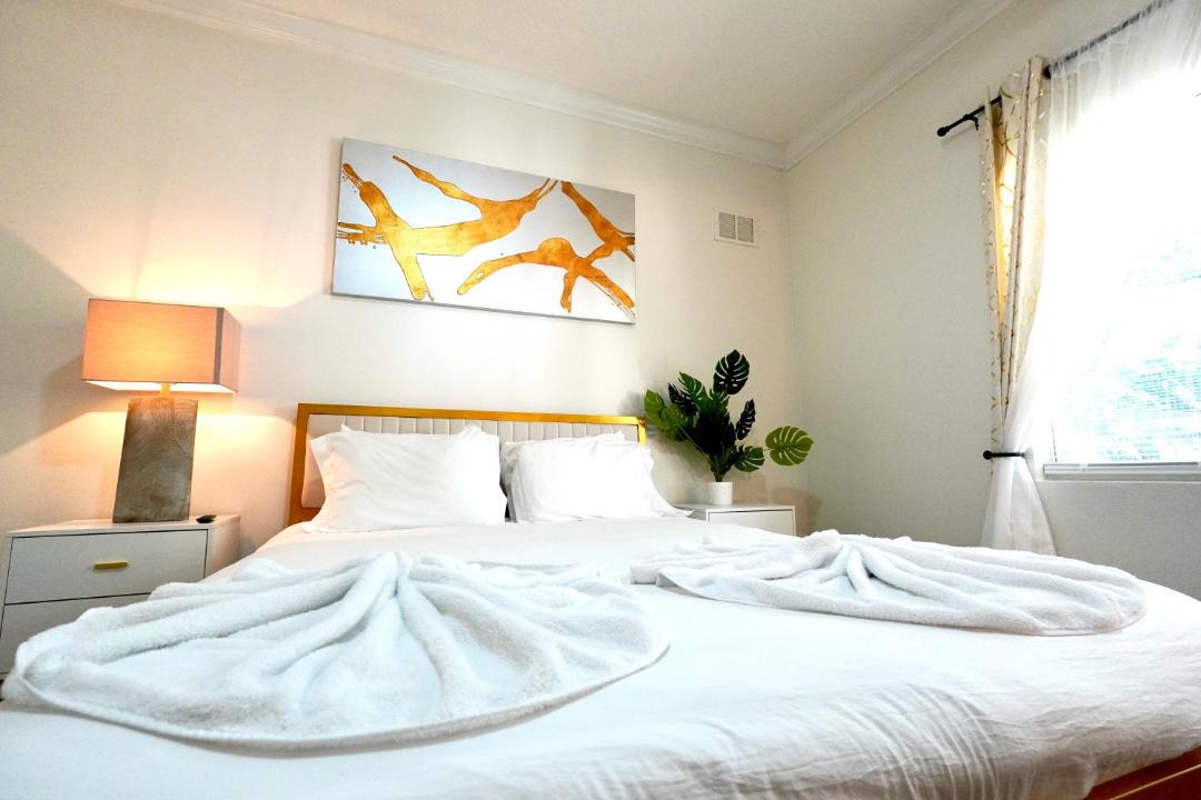 Photo of Bedroom in Crescent Beach