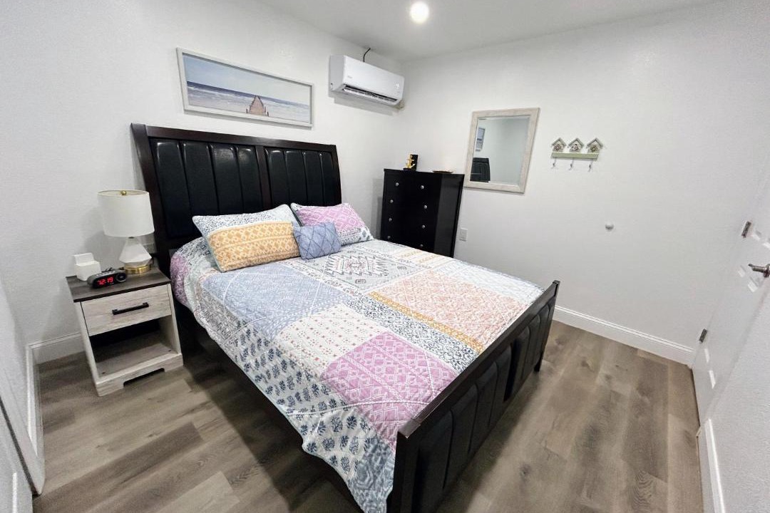 Photo of Bedroom in Colonial Hills