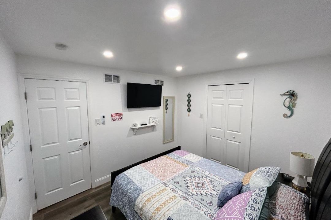 Photo of Bedroom in Colonial Hills