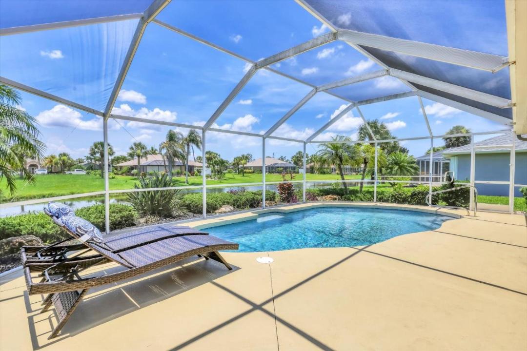 Photo of Patio Balcony in Long Meadow